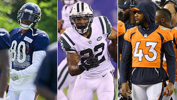 nfl-roster-cuts-2017-victor-cruz-matt-forte-tj-ward.jpg
